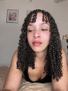 Yasmin777  online show from 04/06/26, 01:47