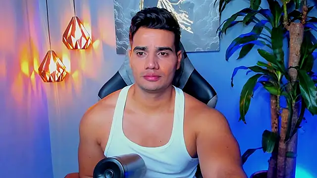 Snapshot of AndresR3 chatting on 11/25/25, 02:17 AndresR3 online show from 11/25/25, 02:17