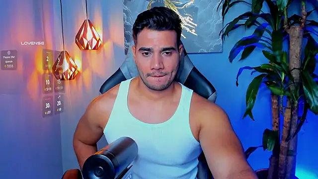 Snapshot of AndresR3 chatting on 11/29/25, 01:19 AndresR3 online show from 11/29/25, 01:19