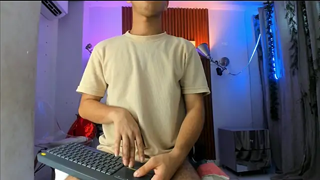 David niet online show from 10/11/25, 05:44