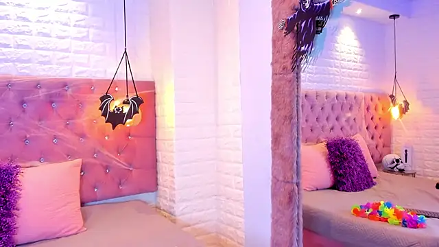 Snapshot of anette_bennet chatting on 10/27/25, 07:29 anette bennet online show from 10/27/25, 07:29