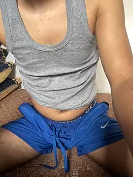 Snapshot of Anassal123 chatting on 10/17/25, 02:41 Anassal123 online show from 10/17/25, 02:41