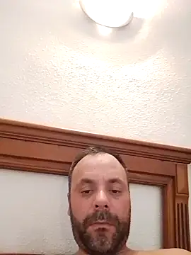 Snapshot of manchego85 chatting on 09/21/25, 03:35 manchego85 online show from 09/21/25, 03:35