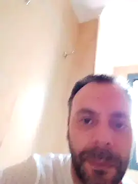 Snapshot of manchego85 chatting on 10/08/25, 04:37 manchego85 online show from 10/08/25, 04:37