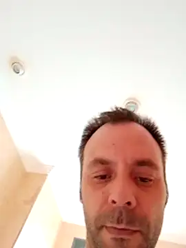 Snapshot of manchego85 chatting on 10/19/25, 12:50 manchego85 online show from 10/19/25, 12:50