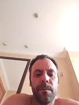 Snapshot of manchego85 chatting on 10/22/25, 02:06 manchego85 online show from 10/22/25, 02:06