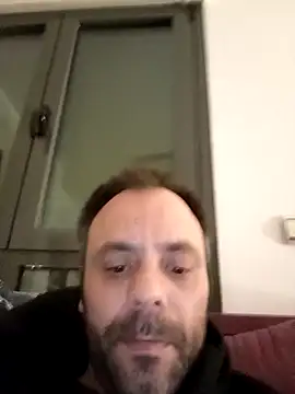 Snapshot of manchego85 chatting on 11/30/25, 02:04 manchego85 online show from 11/30/25, 02:04