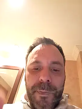 Snapshot of manchego85 chatting on 03/10/26, 05:51 manchego85 online show from 03/10/26, 05:51