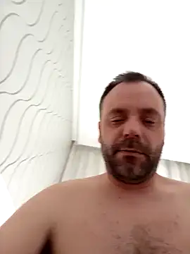 Snapshot of manchego85 chatting on 04/02/26, 03:31 manchego85 online show from 04/02/26, 03:31