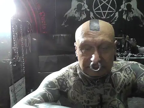 object857 online show from 12/19/25, 09:44