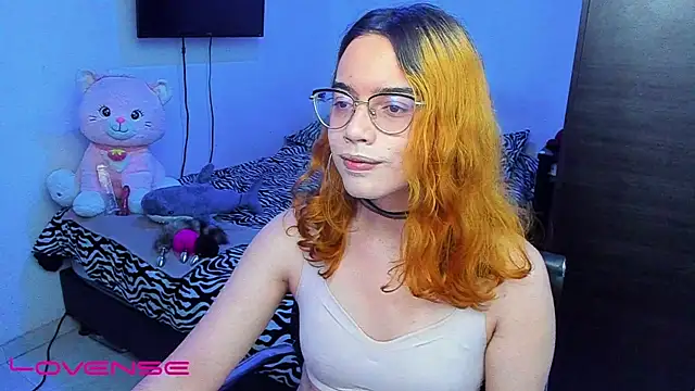 Snapshot of lillykittyy chatting on 10/24/25, 12:08 lillykittyy online show from 10/24/25, 12:08