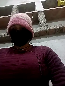 Snapshot of USER-MAYA chatting on 12/05/25, 04:36 USER-MAYA online show from 12/05/25, 04:36