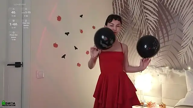 LolaPrise online show from 11/01/25, 01:40