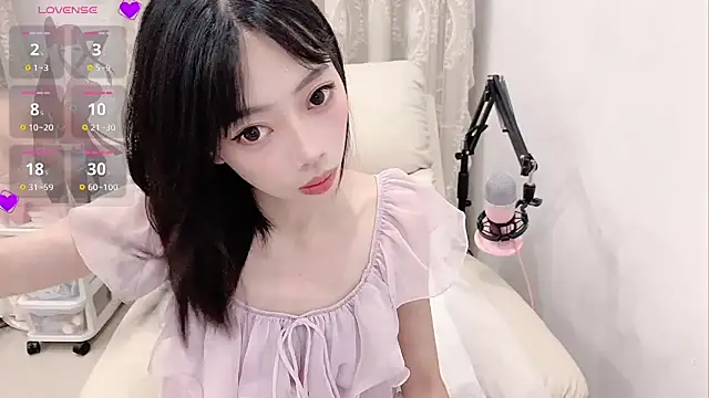 Snapshot of tuantuanle chatting on 06/13/26, 04:49 tuantuanle online show from 06/13/26, 04:49