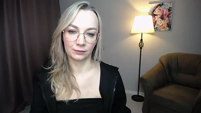 Ava Elior online show from 01/12/26, 11:37