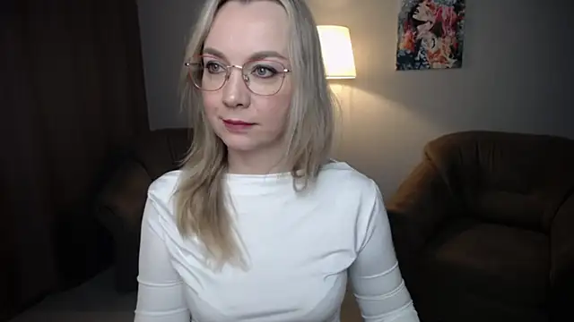 Ava Elior online show from 04/01/26, 11:11