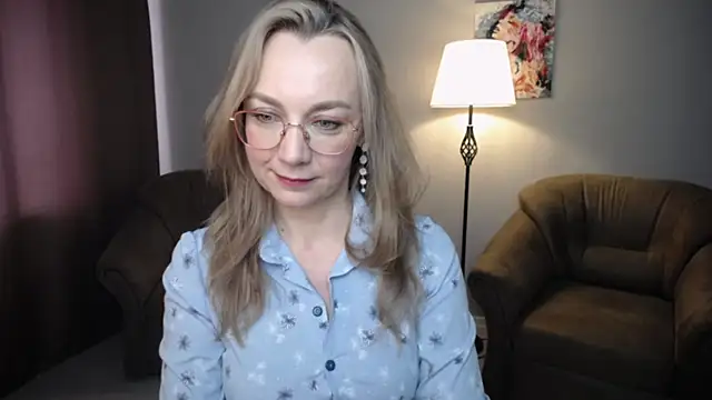 Ava Elior online show from 06/14/26, 11:45