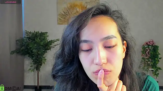 FlirtyAura online show from 03/19/26, 03:43