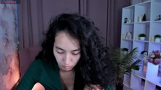 FlirtyAura online show from 07/21/26, 03:42