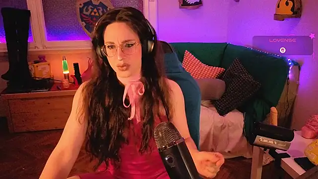 Zesty Peach online show from 06/12/26, 03:38