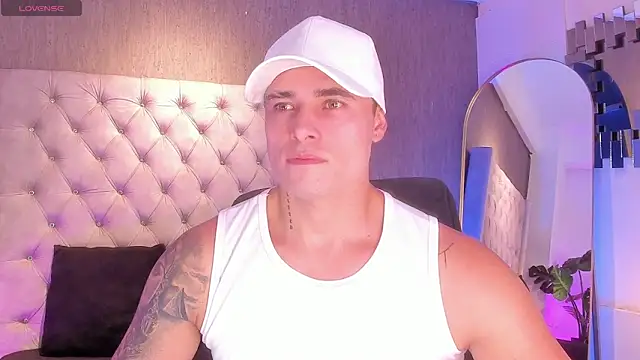 connorsmiith online show from 05/09/26, 01:22
