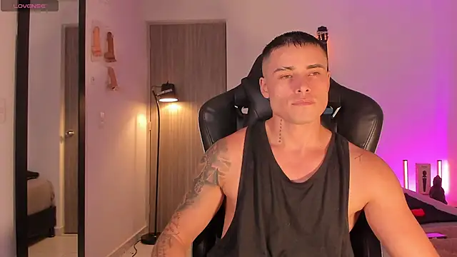 Snapshot of connorsmiith chatting on 07/08/26, 02:05 connorsmiith online show from 07/08/26, 02:05