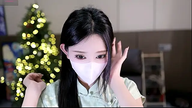 Snapshot of yaya_1888 chatting on 11/09/25, 12:14 yaya 1888 online show from 11/09/25, 12:14