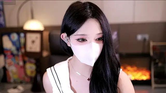 Snapshot of yaya_1888 chatting on 01/10/26, 12:29 yaya 1888 online show from 01/10/26, 12:29