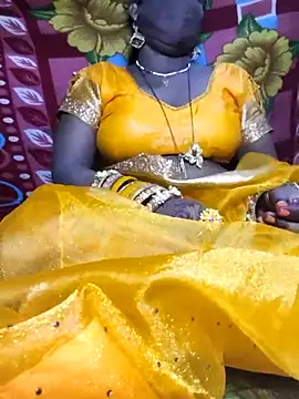 Snapshot of raju-ki-rani chatting on 10/10/25, 05:23 raju-ki-rani online show from 10/10/25, 05:23