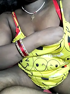 Snapshot of raju-ki-rani chatting on 11/17/25, 06:03 raju-ki-rani online show from 11/17/25, 06:03