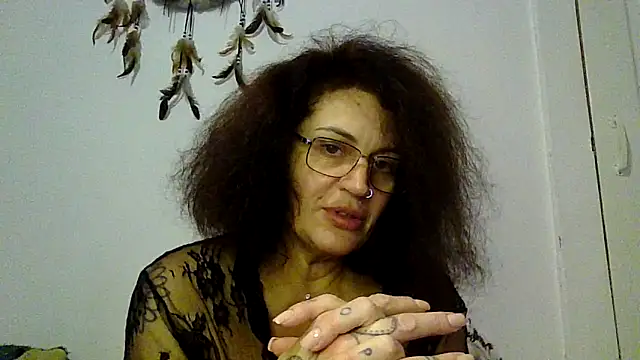 RubyyRosee online show from 10/15/25, 08:42