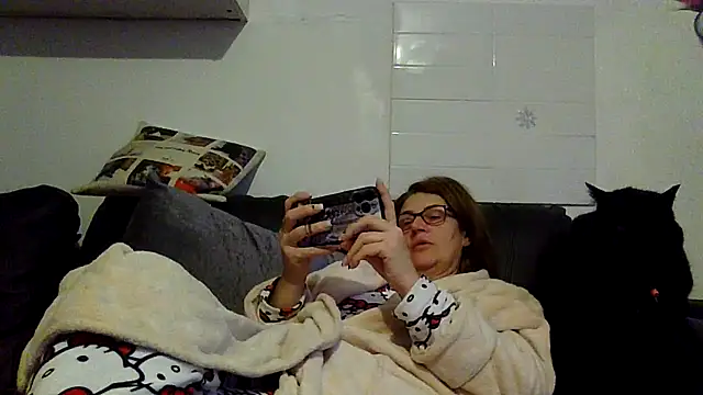 RubyyRosee online show from 11/24/25, 09:53