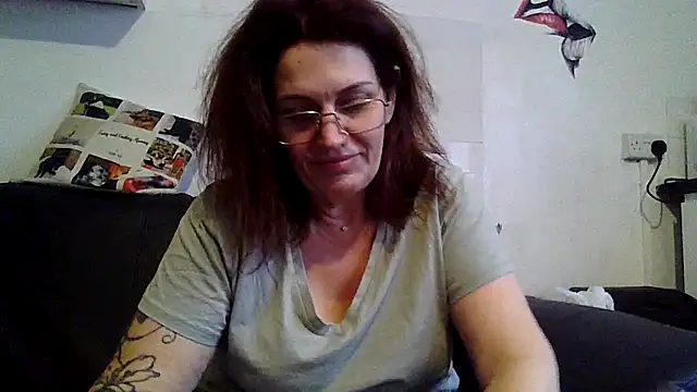 Snapshot of RubyyRosee chatting on 05/19/26, 01:28 RubyyRosee online show from 05/19/26, 01:28
