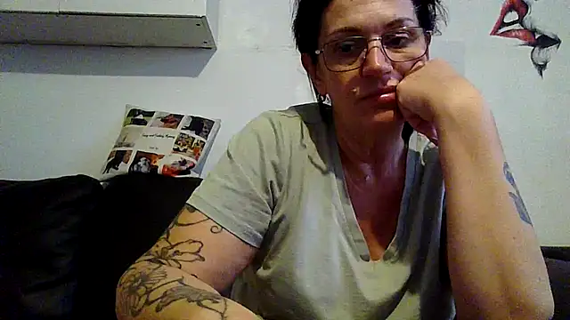 Snapshot of RubyyRosee chatting on 06/10/26, 05:18 RubyyRosee online show from 06/10/26, 05:18