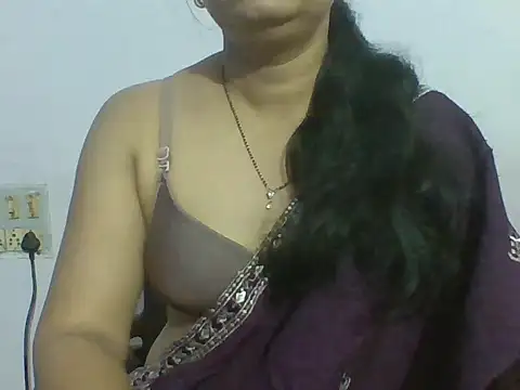 Snapshot of Marathi_q4een01 chatting on 07/10/26, 03:55 Marathi q4een01 online show from 07/10/26, 03:55