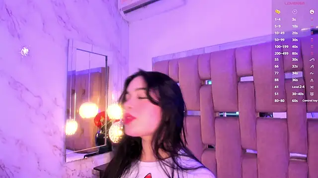 KateLee online show from 12/01/25, 08:47