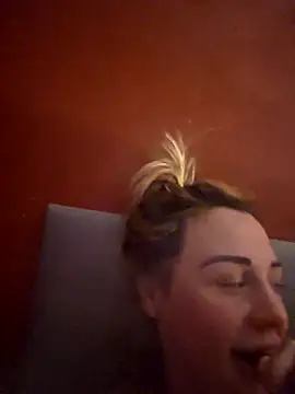 Sophrob96x online show from 11/27/25, 10:23