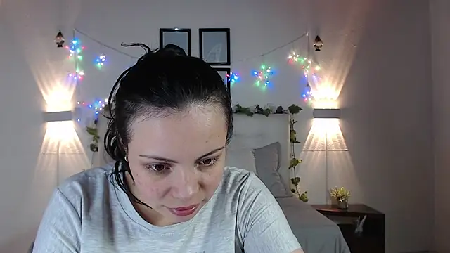 Megan 05  online show from 05/01/26, 06:56