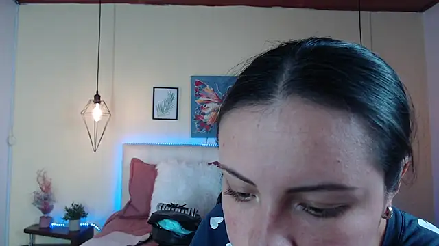 Snapshot of Megan_05_ chatting on 06/26/26, 07:40 Megan 05 online show from 06/26/26, 07:40