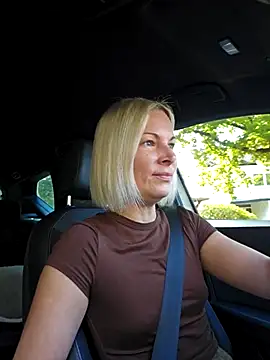 Snapshot of Sunny-Sin chatting on 09/28/25, 09:58 Sunny-Sin online show from 09/28/25, 09:58