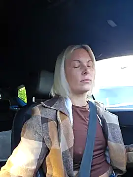 Snapshot of Sunny-Sin chatting on 10/01/25, 08:42 Sunny-Sin online show from 10/01/25, 08:42