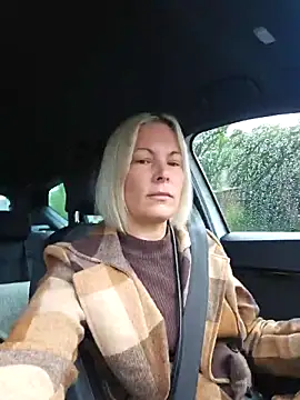 Snapshot of Sunny-Sin chatting on 10/04/25, 08:01 Sunny-Sin online show from 10/04/25, 08:01