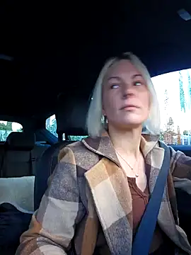 Snapshot of Sunny-Sin chatting on 10/14/25, 08:48 Sunny-Sin online show from 10/14/25, 08:48