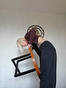 Snapshot of Sunny-Sin chatting on 02/25/26, 10:36 Sunny-Sin online show from 02/25/26, 10:36