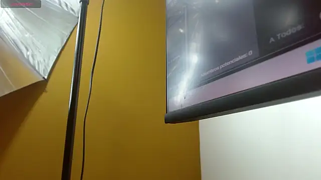 tinisweet online show from 04/01/26, 03:42