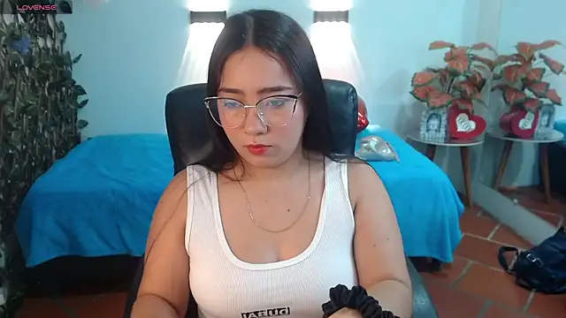 tinisweet online show from 04/08/26, 02:06