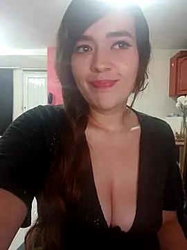 Snapshot of miss_berlyn chatting on 12/01/25, 01:32 miss berlyn online show from 12/01/25, 01:32