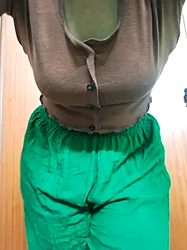 Snapshot of maya_telugu_22 chatting on 09/22/25, 04:20 maya telugu 22 online show from 09/22/25, 04:20