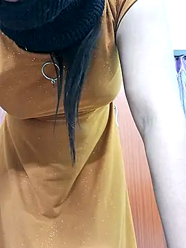 Snapshot of maya_telugu_22 chatting on 10/12/25, 04:50 maya telugu 22 online show from 10/12/25, 04:50