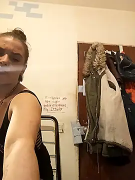 Snapshot of Ittoxx99 chatting on 01/13/26, 03:45 Ittoxx99 online show from 01/13/26, 03:45